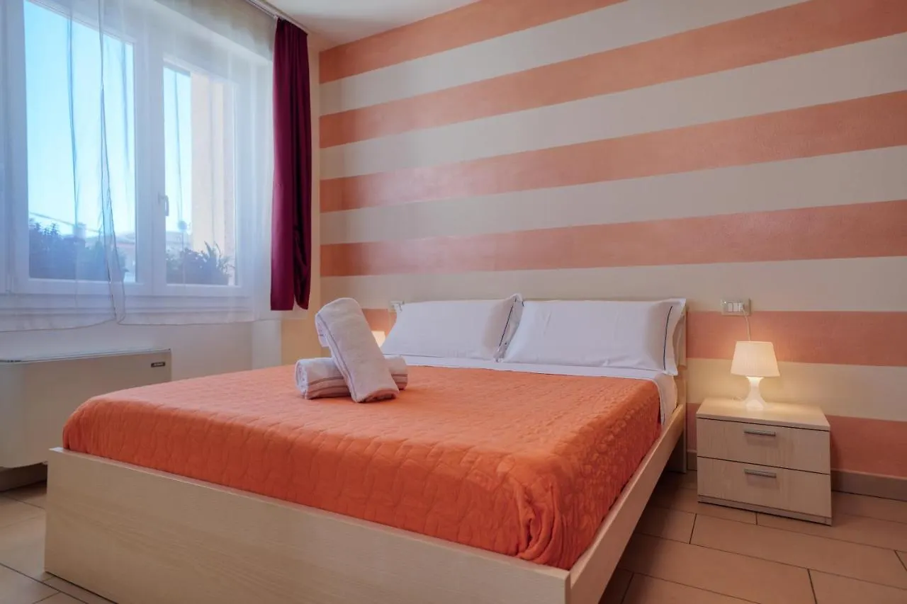 The Lighthouse Rooms Lazise 2*,