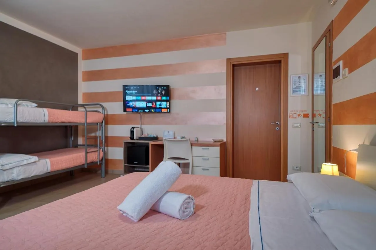 ** Guest house The Lighthouse Rooms Lazise Italy
