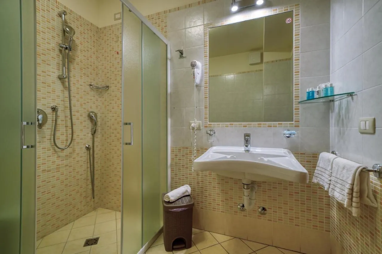The Lighthouse Rooms Lazise 2*,