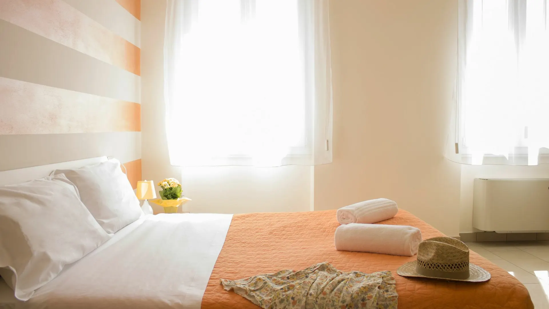 The Lighthouse Rooms Lazise Guest house