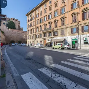 Manfredi House San Pietro 2*, Rome Italy